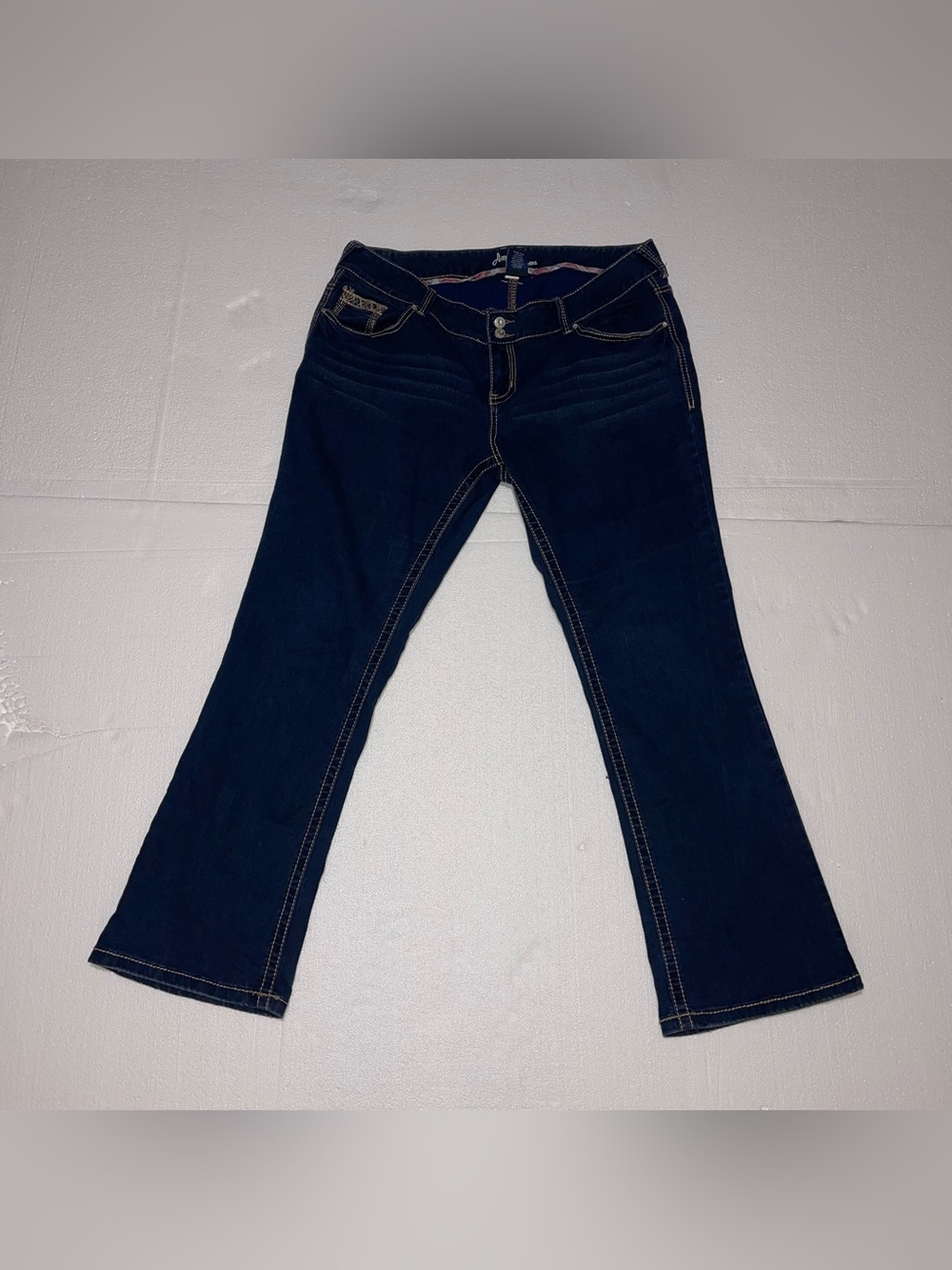 Amethyst Jeans Women’s size 18 Blue Denim Flared Jeans with Patterned Pocket